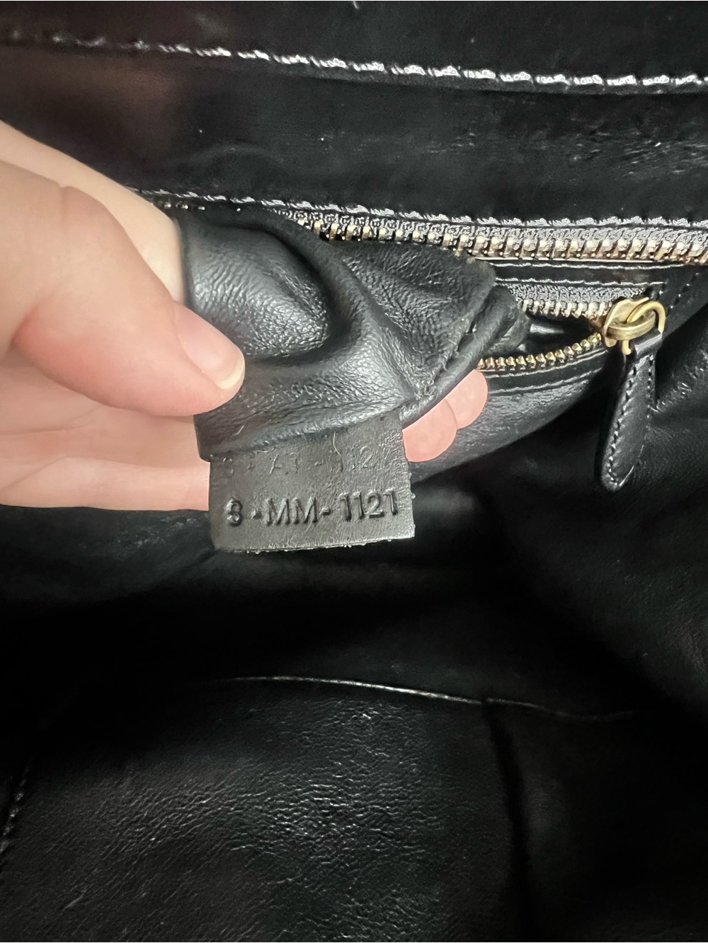 Authentic - CELINE black and cream Luggage Tote bag - Picture 12 of 12
